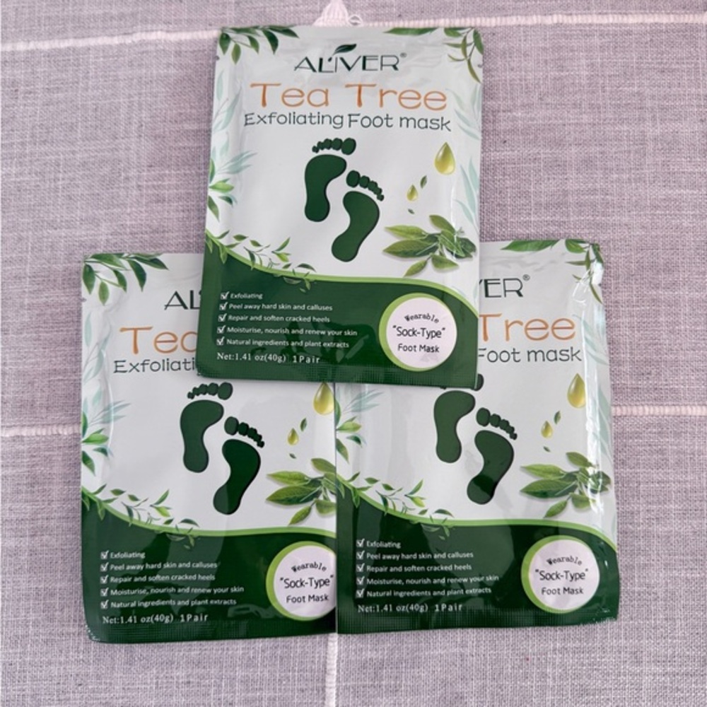 ALIVER Tea Tree Exfoliating Foot Mask